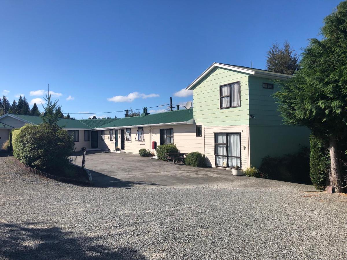 Forest Peak Motel Hanmer Springs Exterior photo